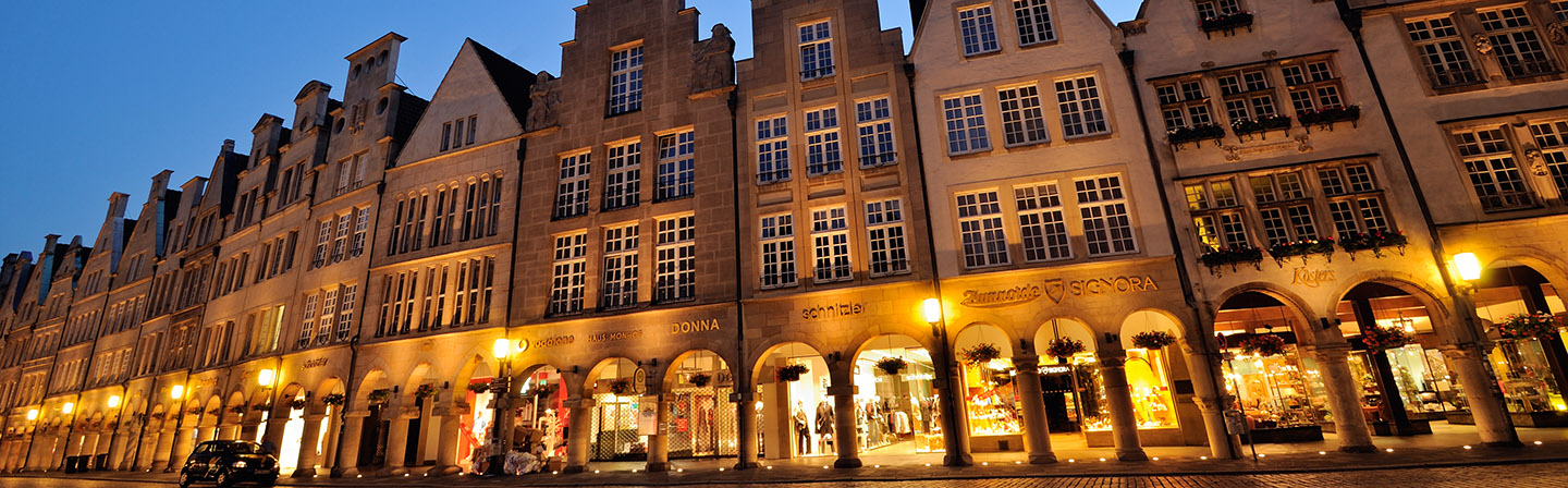 Nachtaufnahme vom Prinzipalmarkt in Münster